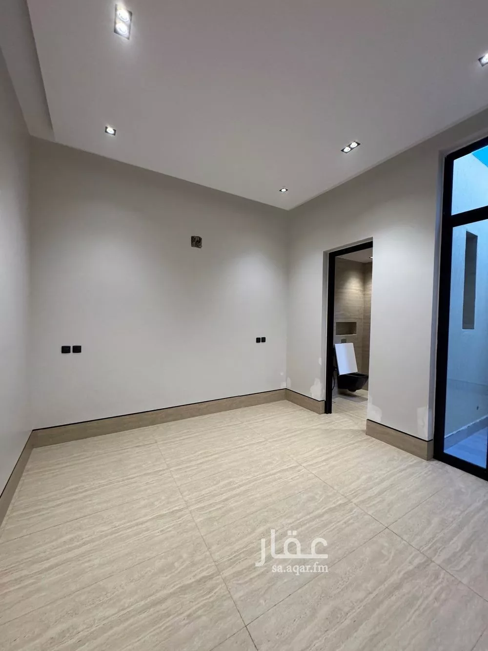 دور 3 غرف في العارض 7