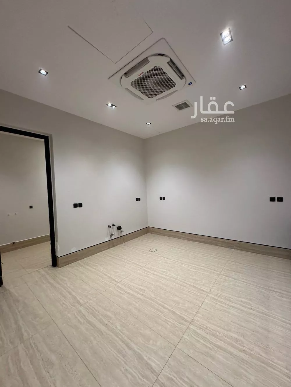 دور 3 غرف في العارض 9