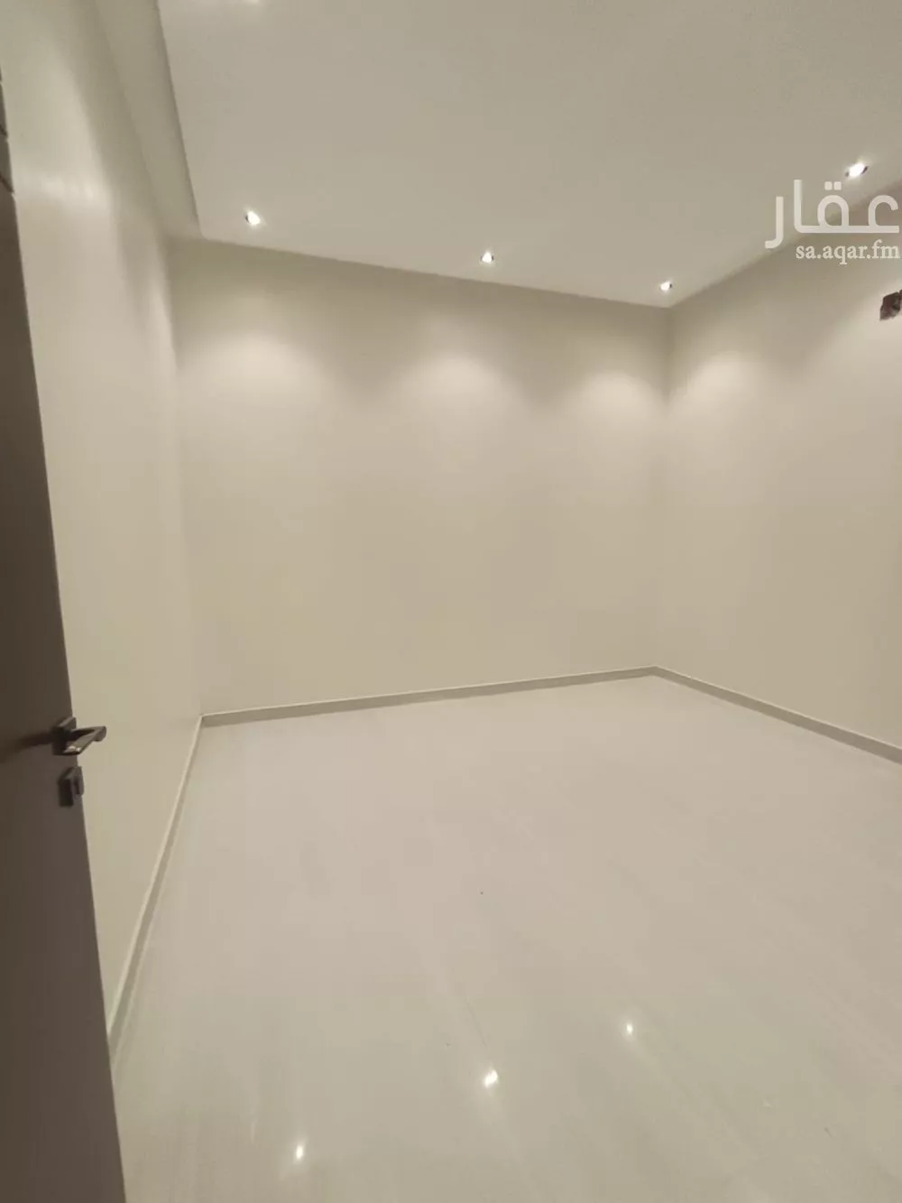 5 bedroom floor in Okaz 8