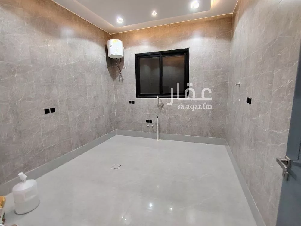 5 bedroom floor in Al Qadisiyah 2