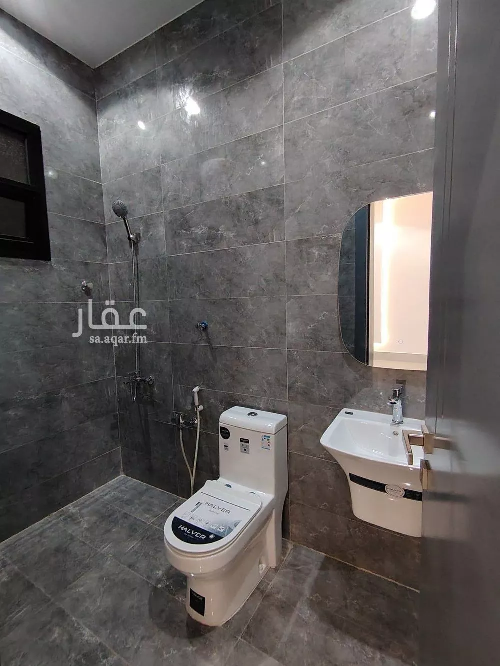 5 bedroom floor in Al Qadisiyah 12