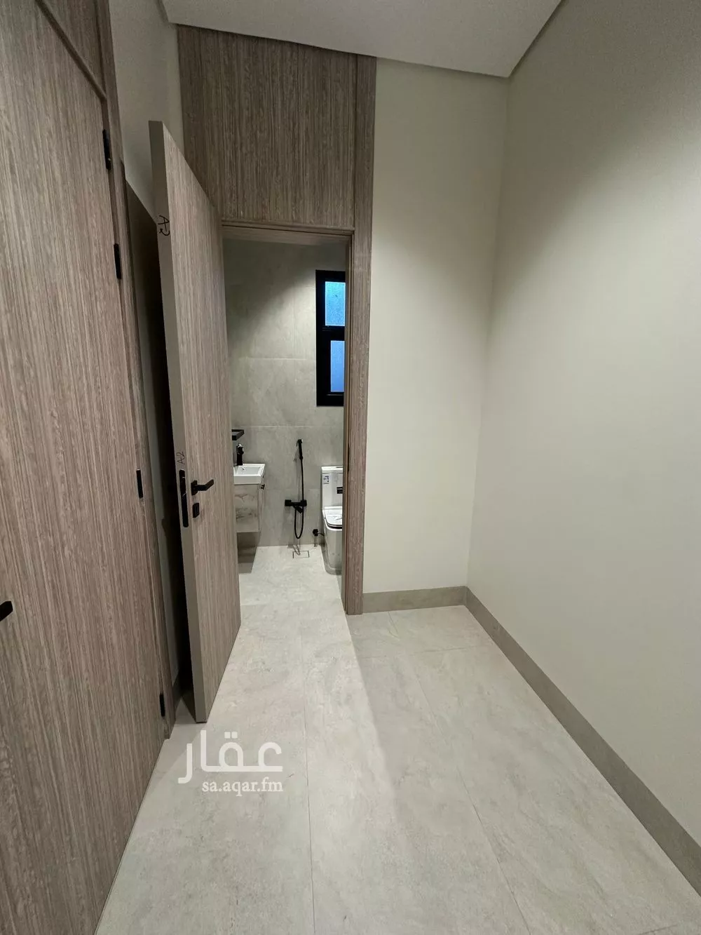 دور 3 غرف في العارض 9