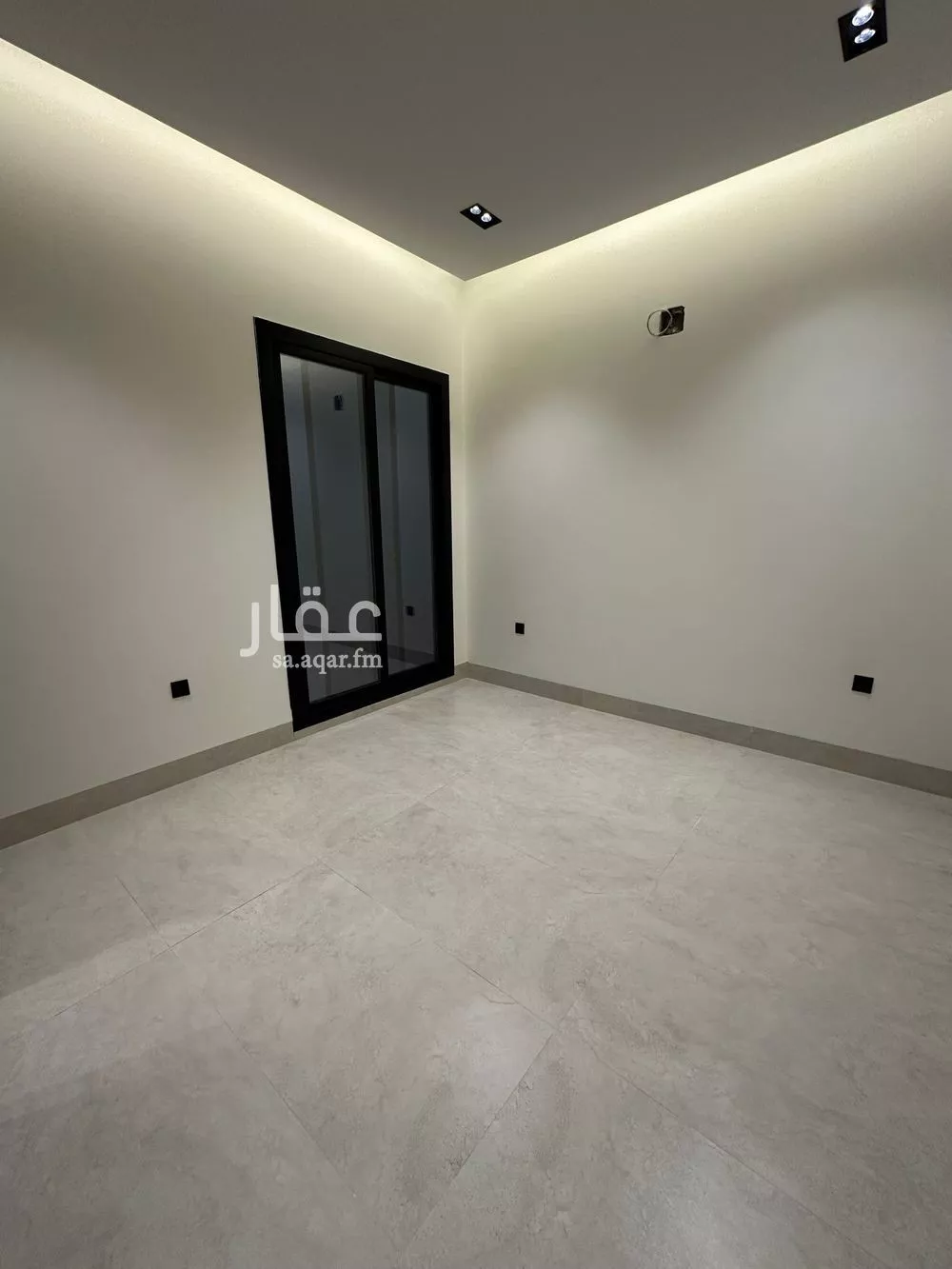 دور 4 غرف في العارض 14