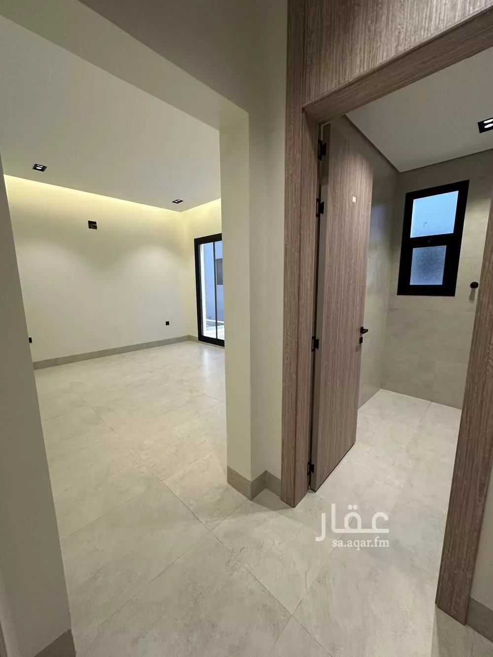 دور 4 غرف في العارض 5