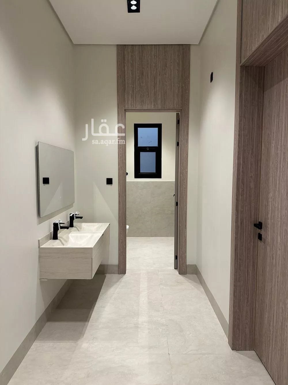 دور 4 غرف في العارض 10