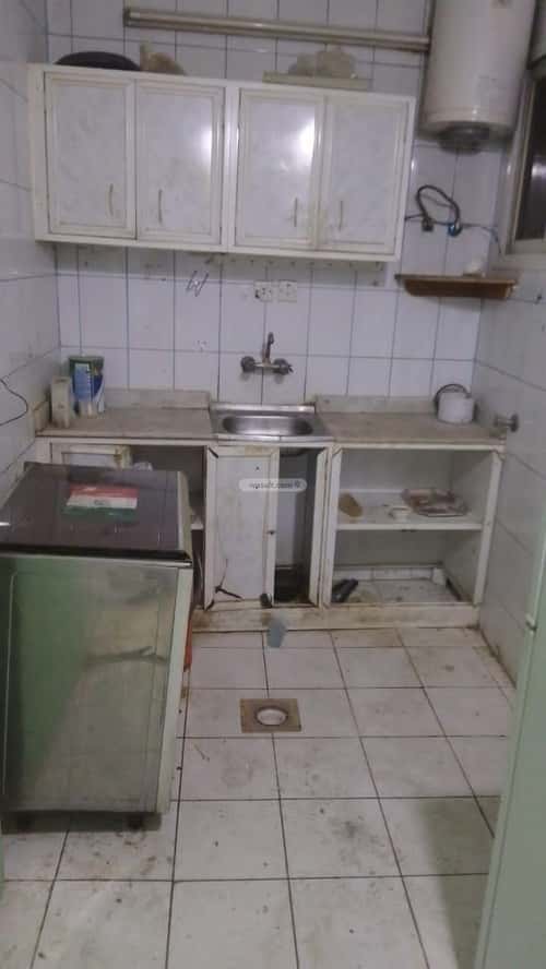 3 bedroom apartment in Ghubairah 4