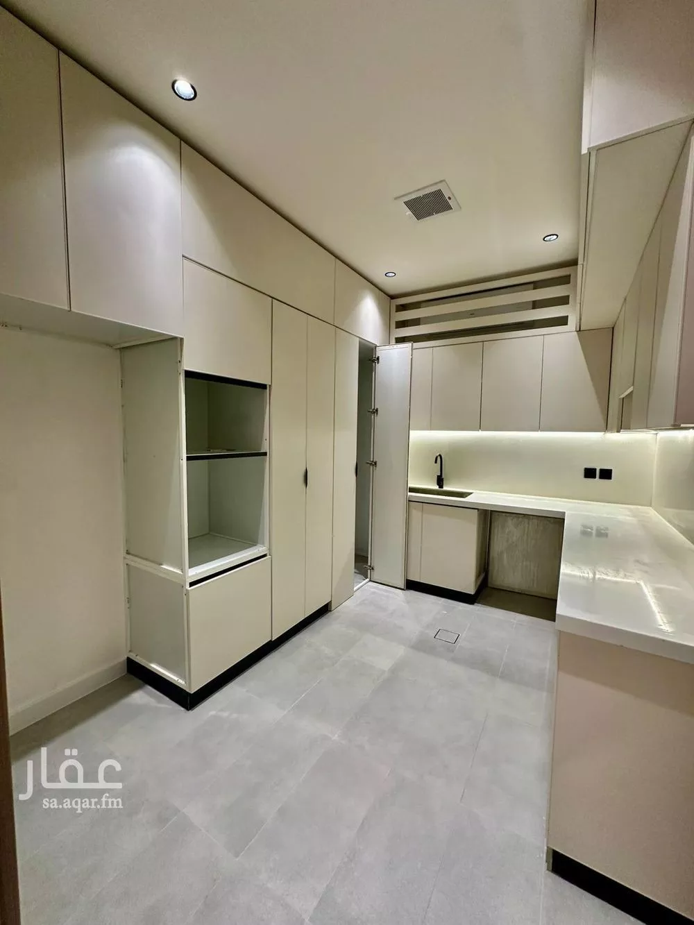 3 bedroom floor in Al Narjis 17