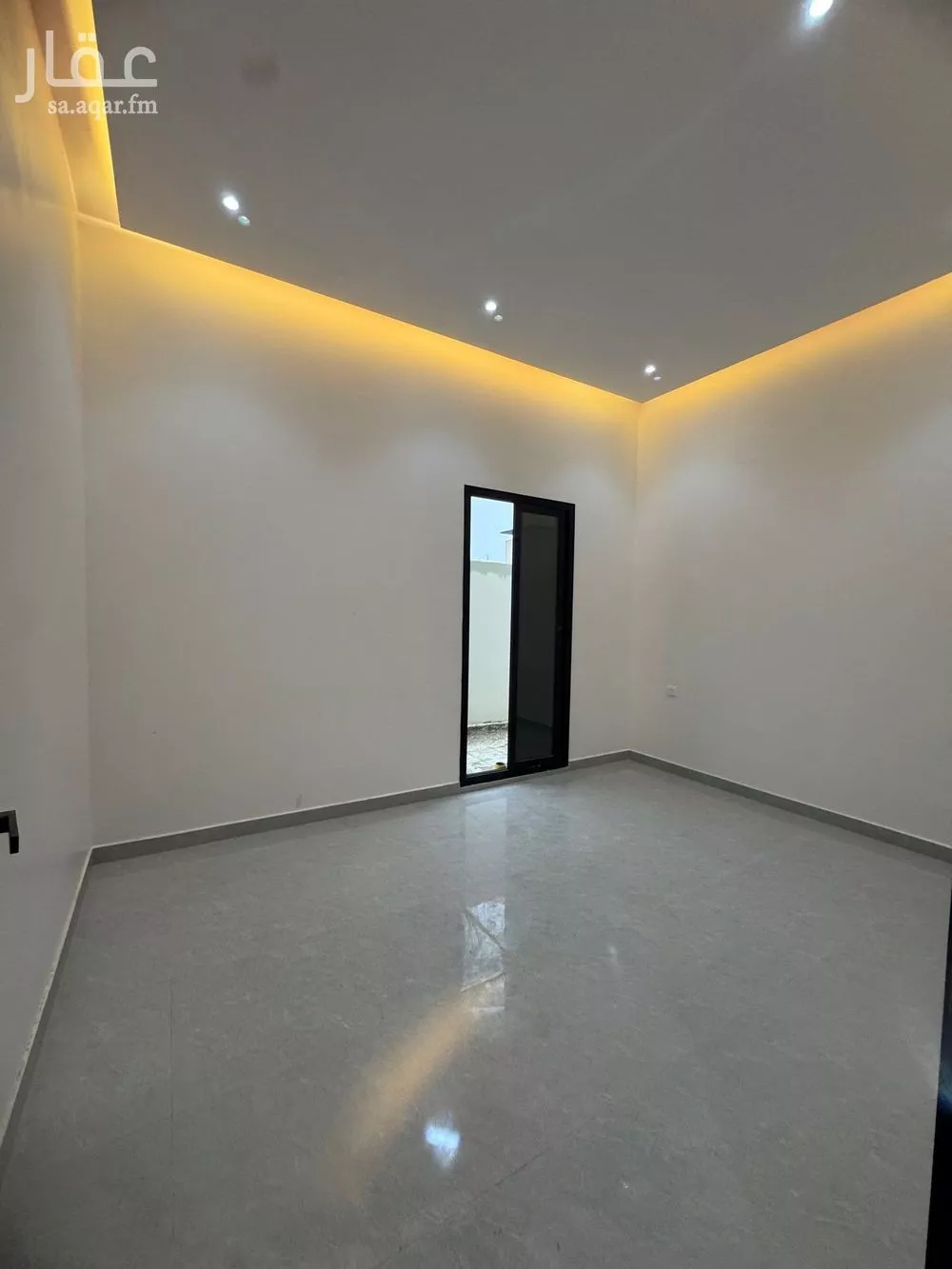 4 bedroom floor in Al Aridh 4