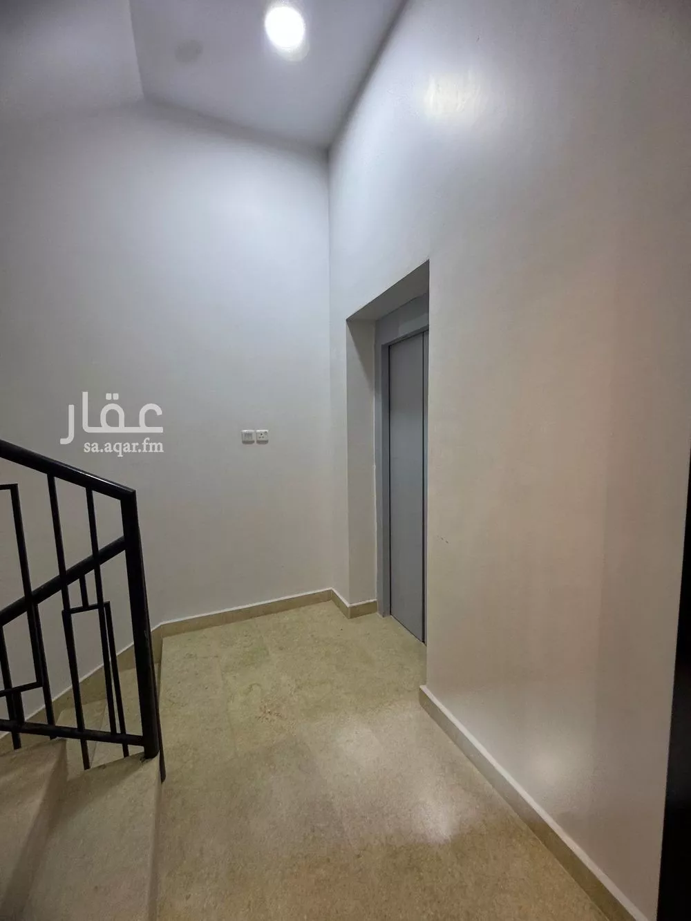 4 bedroom floor in Al Aridh 5