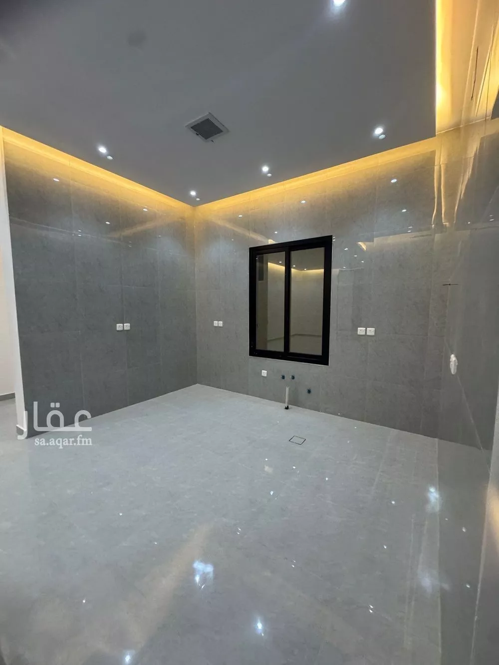 4 bedroom floor in Al Aridh 6