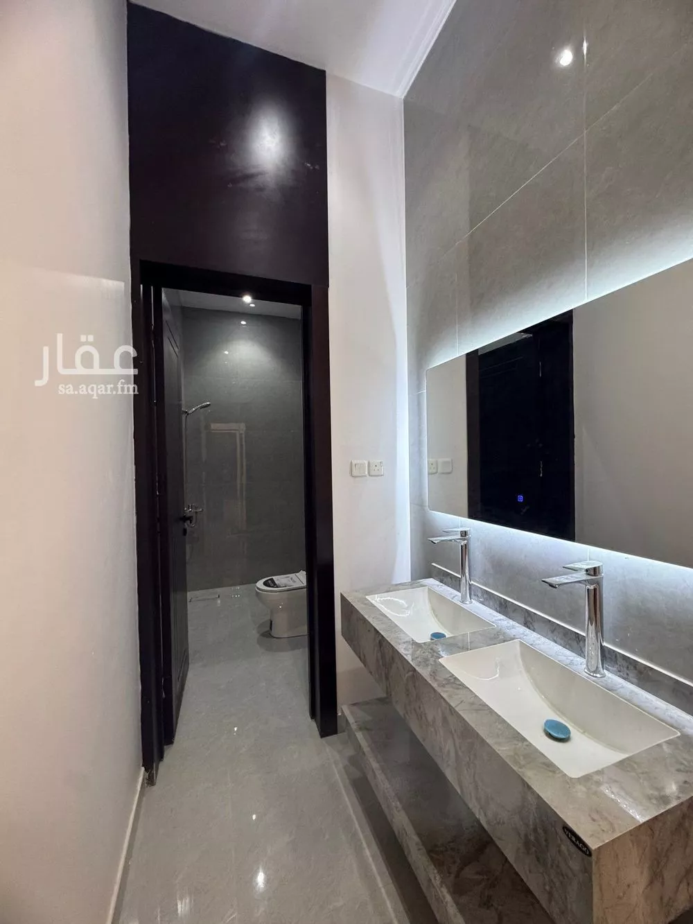 دور 4 غرف في العارض 4