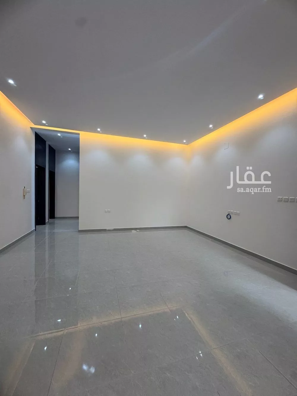 دور 4 غرف في العارض 10