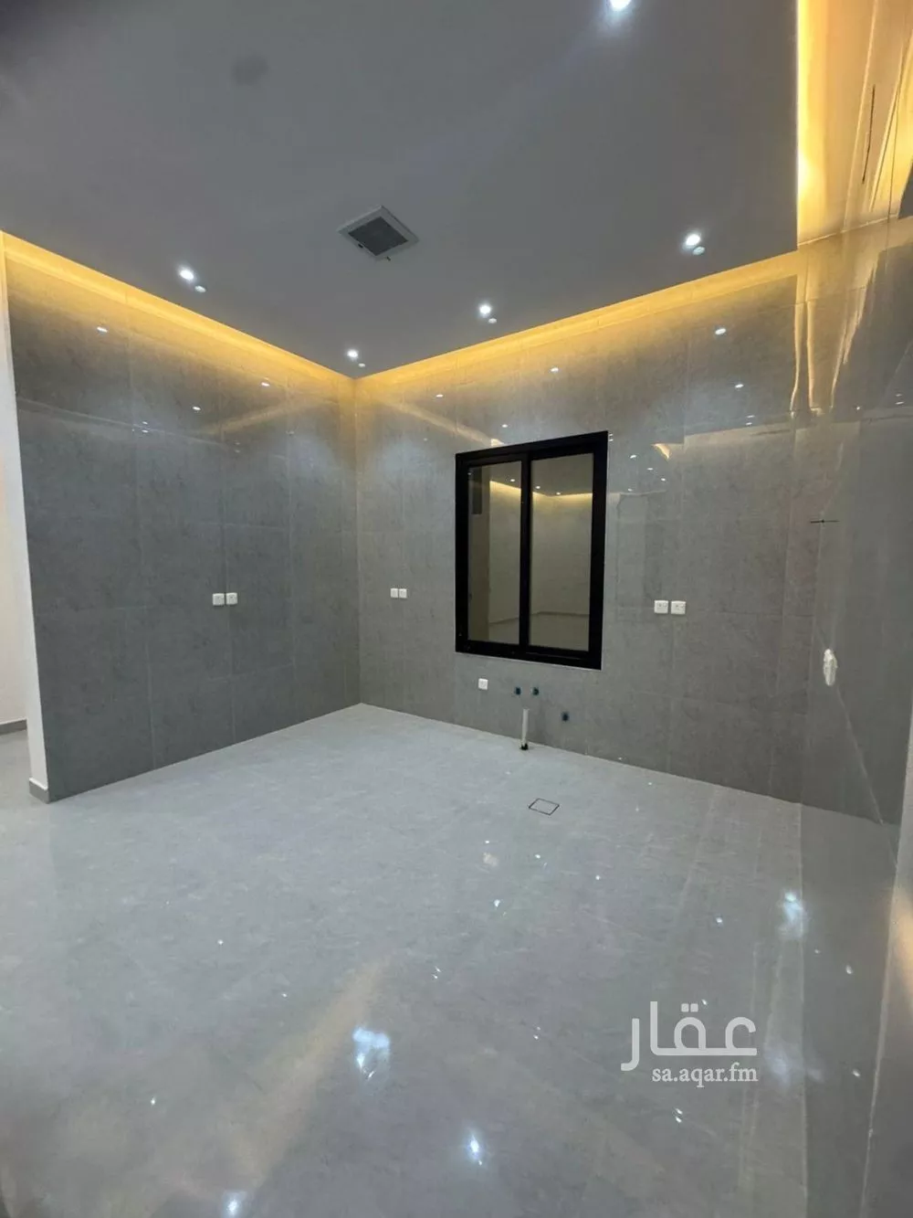 4 bedroom floor in Al Aridh 3
