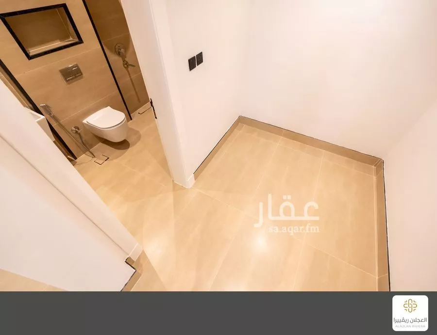 3 bedroom floor in Al Wadi 10