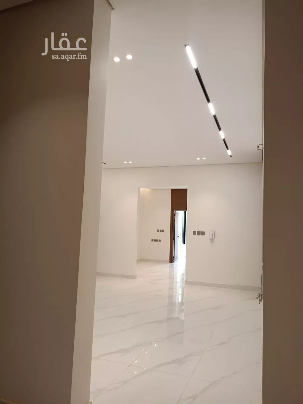 دور 4 غرف في الشرق 6