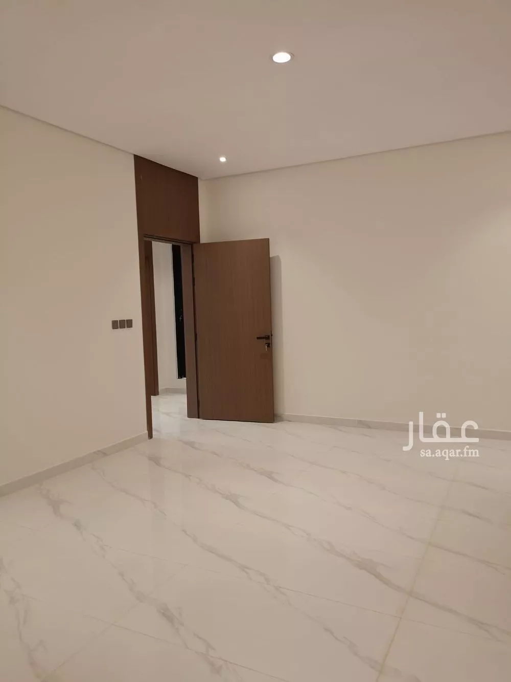 دور 4 غرف في الشرق 7