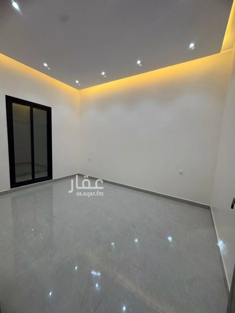 دور 4 غرف في العارض 4