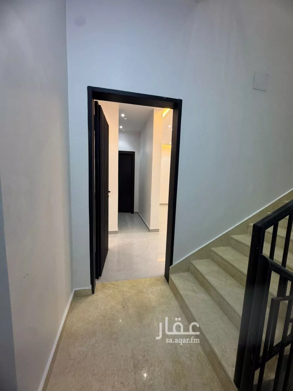 دور 4 غرف في العارض 8