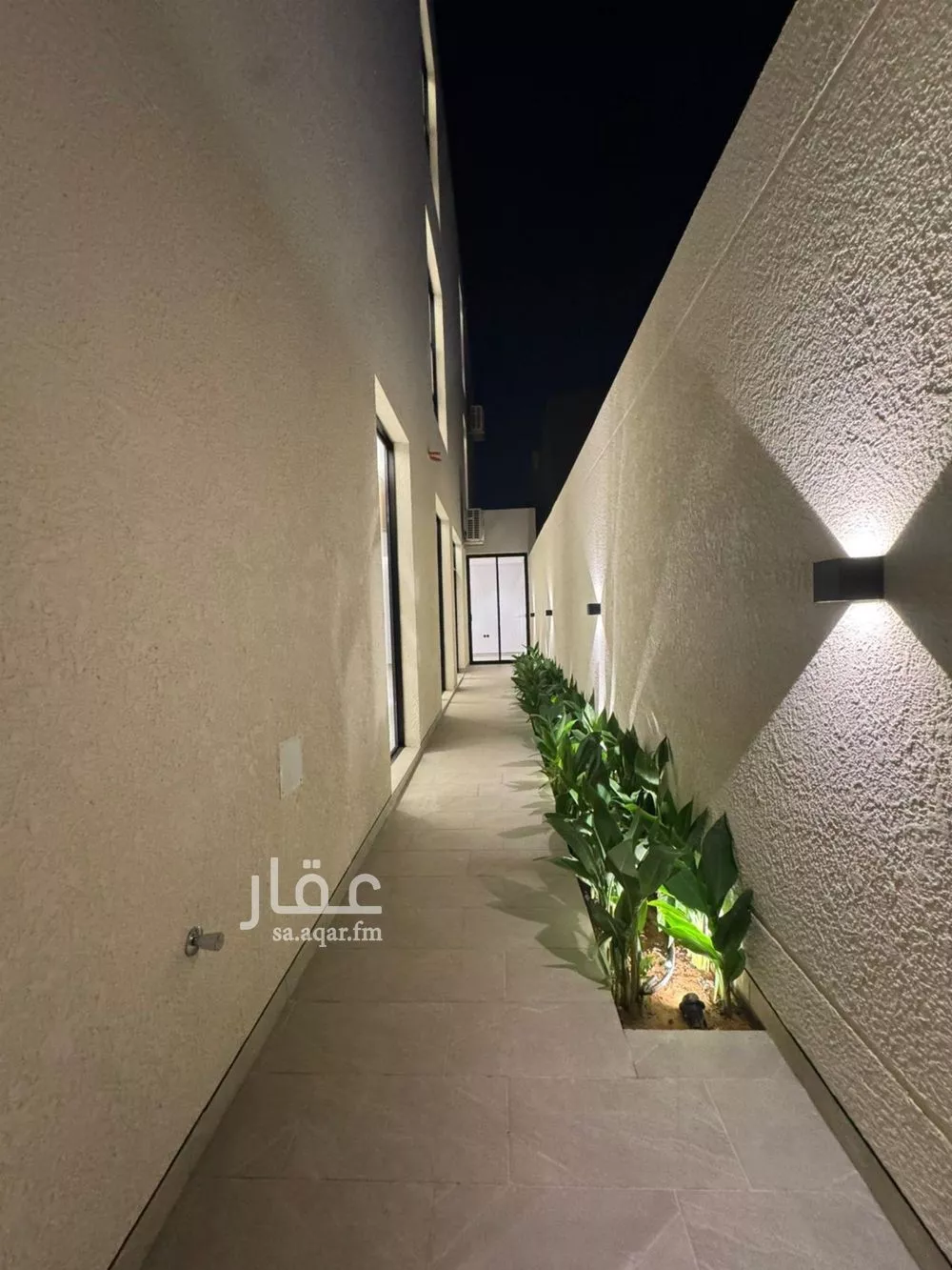 4 bedroom floor in Al Aridh 2