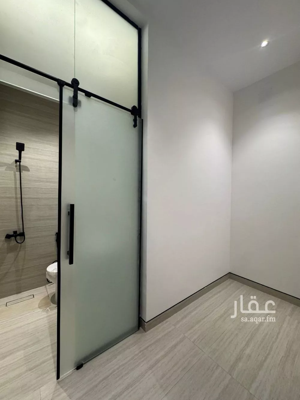 4 bedroom floor in Al Aridh 11