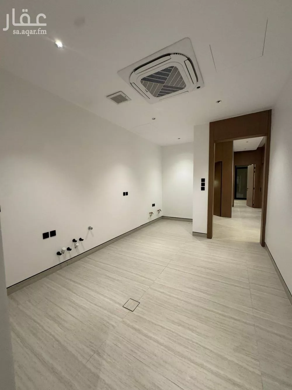 4 bedroom floor in Al Aridh 19