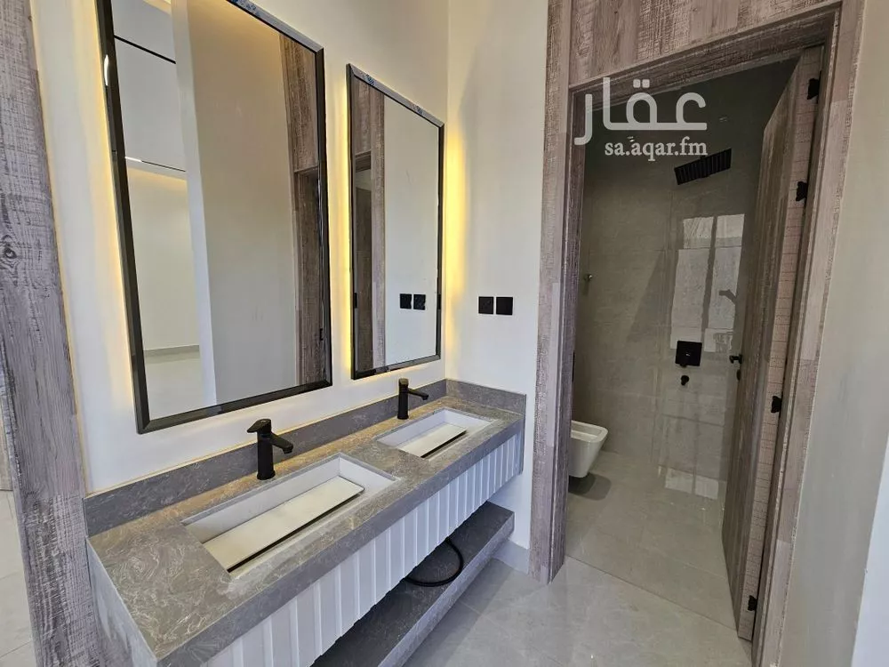 4 bedroom floor in Al Maizilah 11