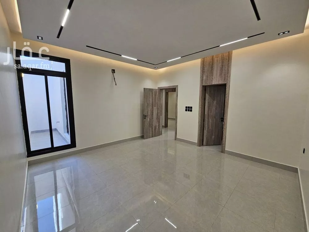 4 bedroom floor in Al Maizilah 7