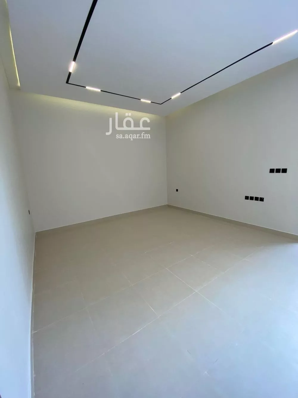5 bedroom floor in Al Janadriyah 2