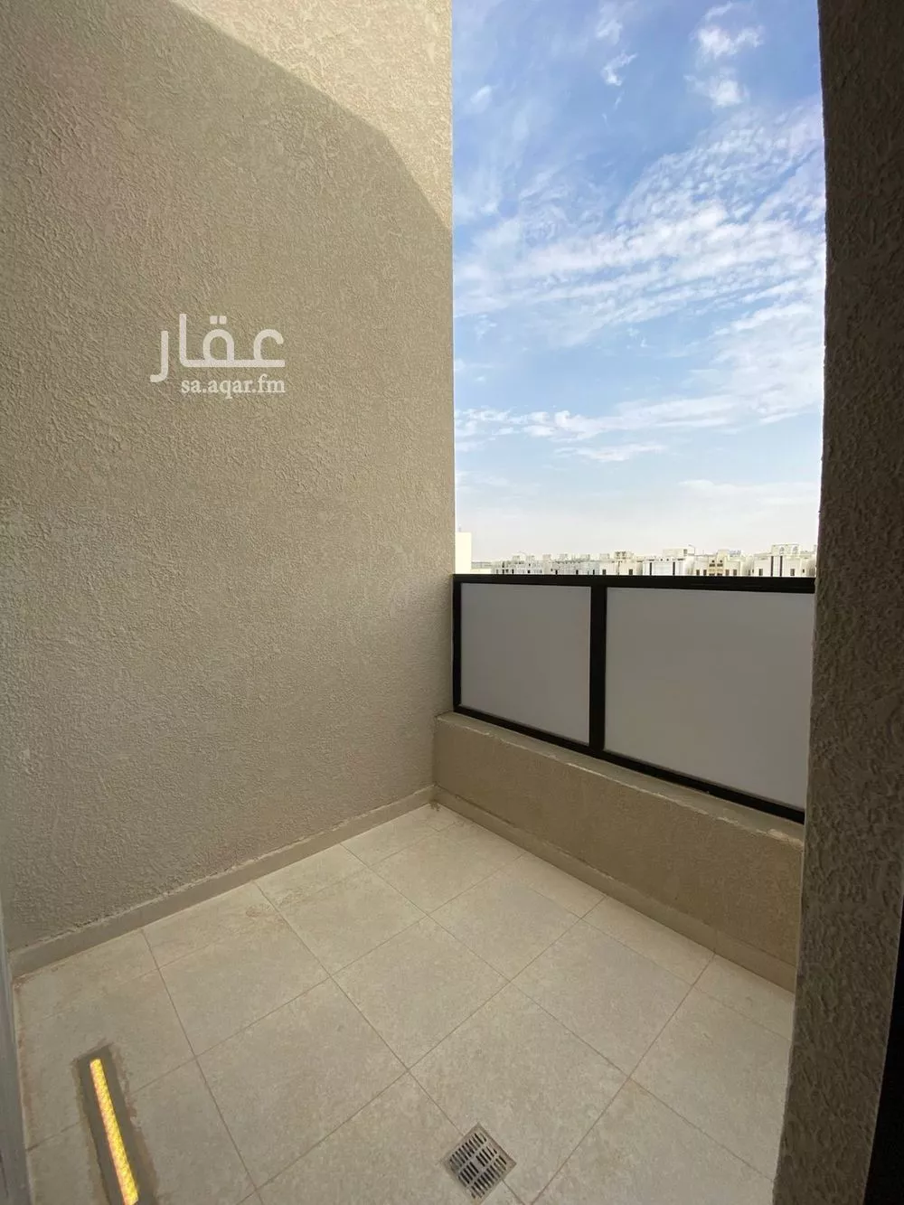 5 bedroom floor in Al Janadriyah 3