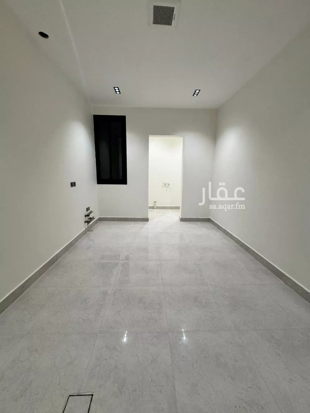 3 bedroom floor in Tuwaiq 10