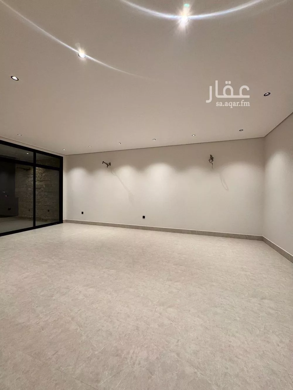 دور 4 غرف في المونسية 8