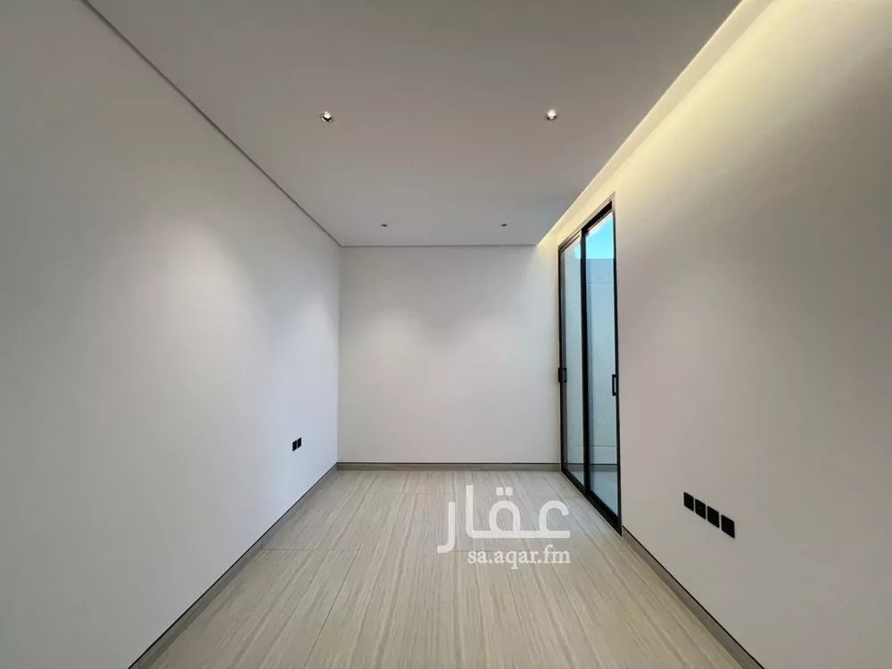 دور 5 غرف في العارض 11