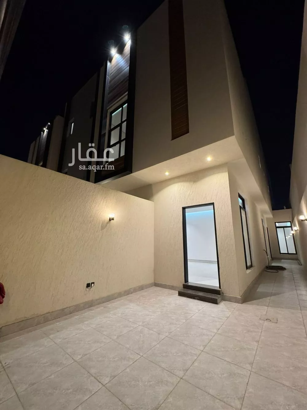 3 bedroom floor in Al Maizilah 2
