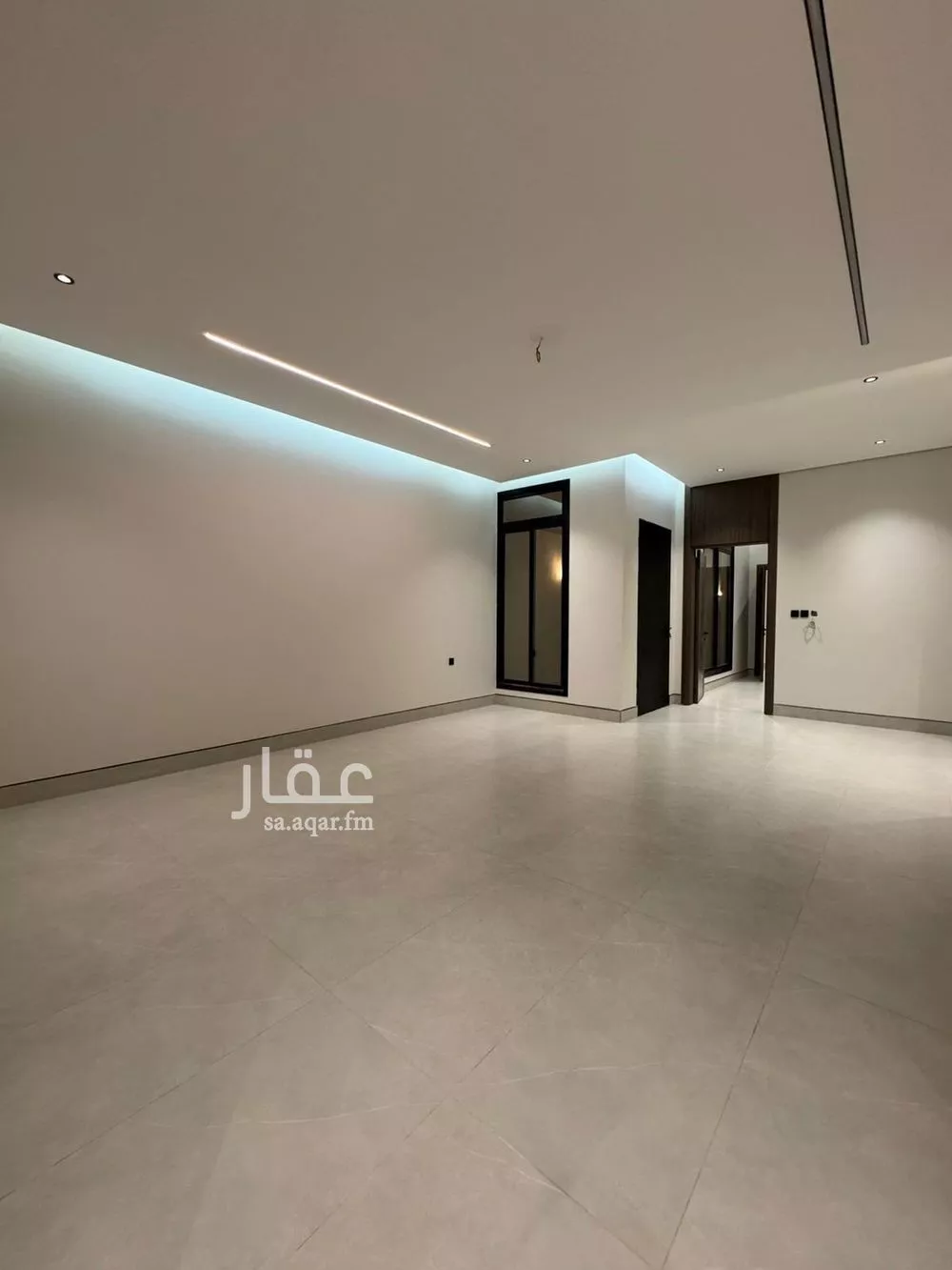 3 bedroom floor in Al Maizilah 3