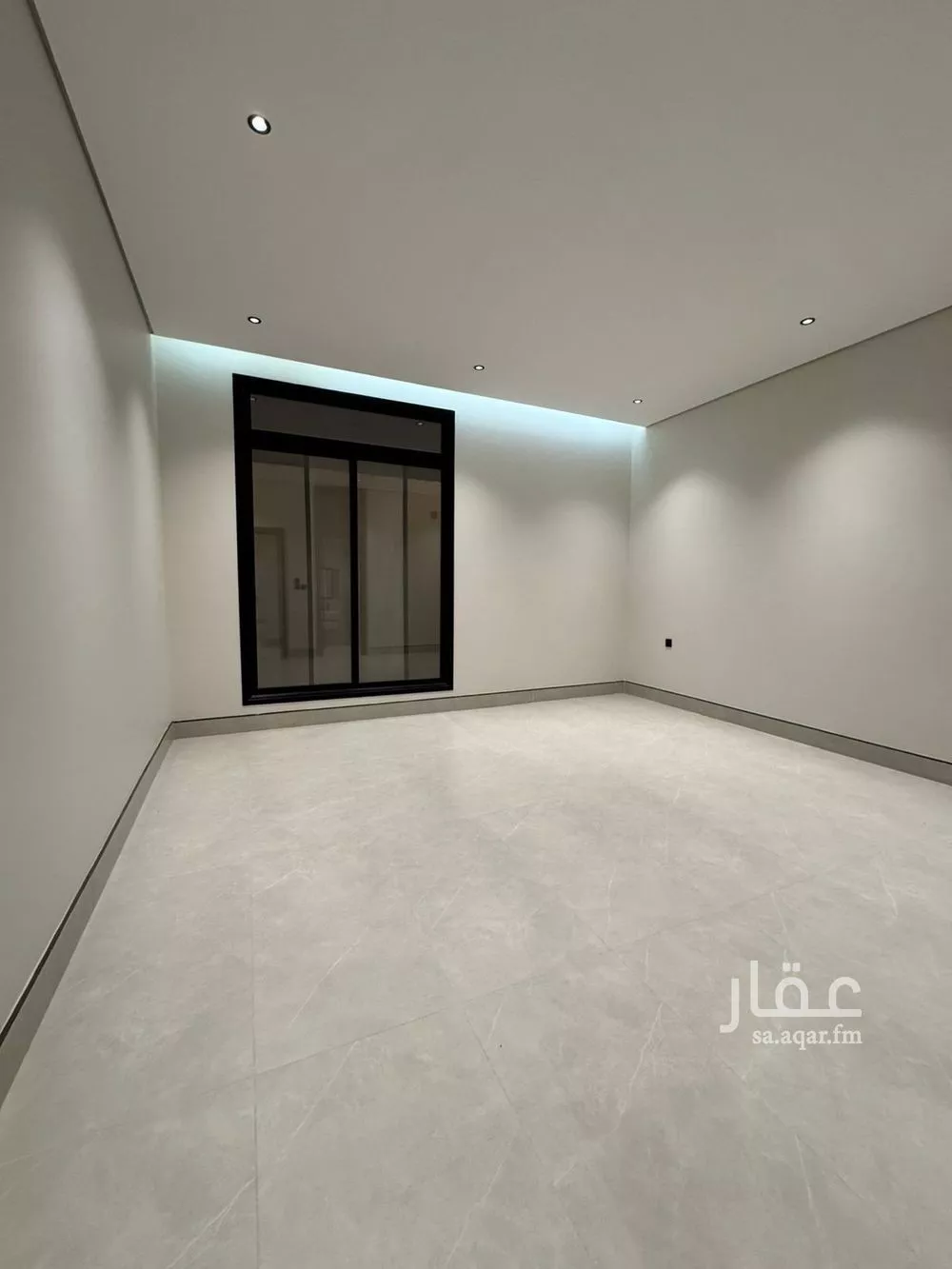 3 bedroom floor in Al Maizilah 4