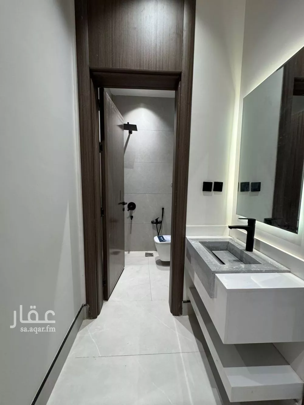 3 bedroom floor in Al Maizilah 8