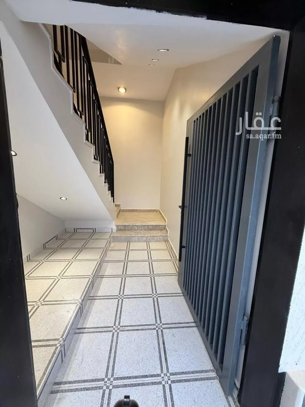 6 bedroom floor in Dahiat Namar 2