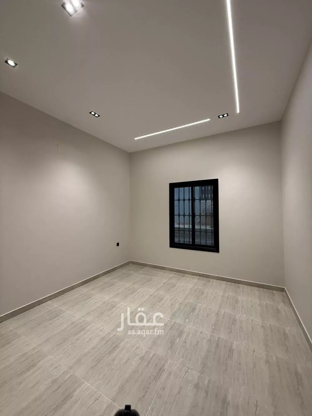6 bedroom floor in Dahiat Namar 15
