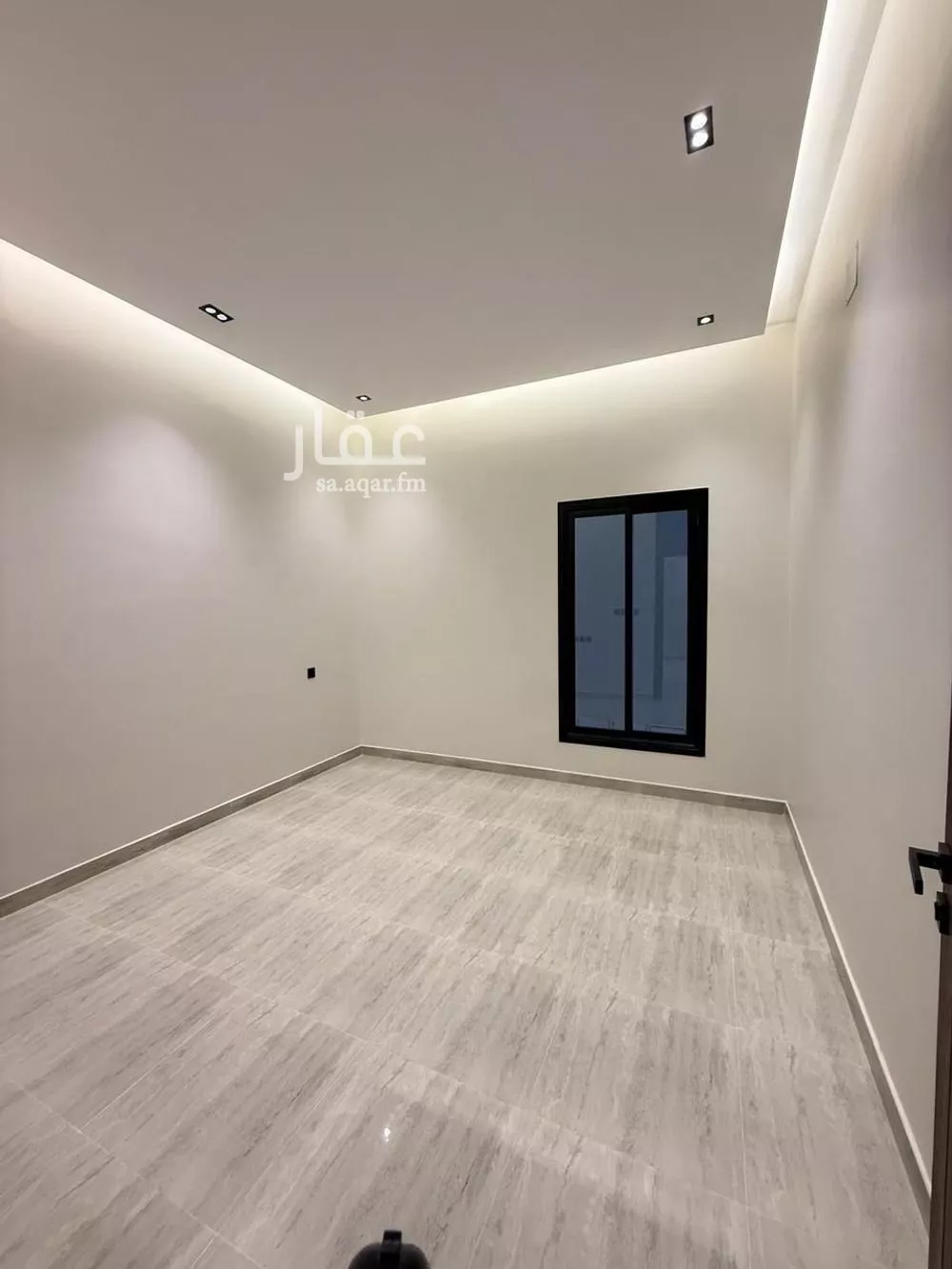 6 bedroom floor in Dahiat Namar 19