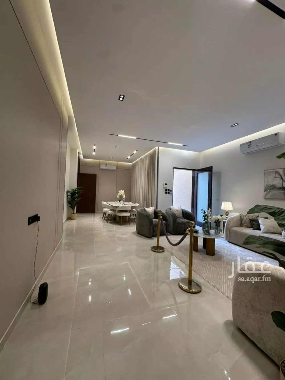 4 bedroom floor in Okaz 12