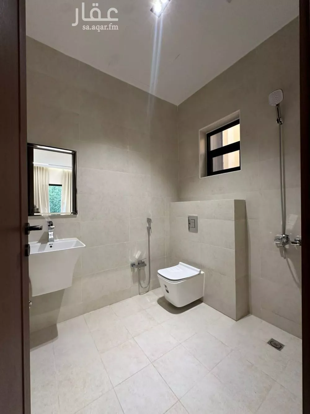 4 bedroom floor in Okaz 4