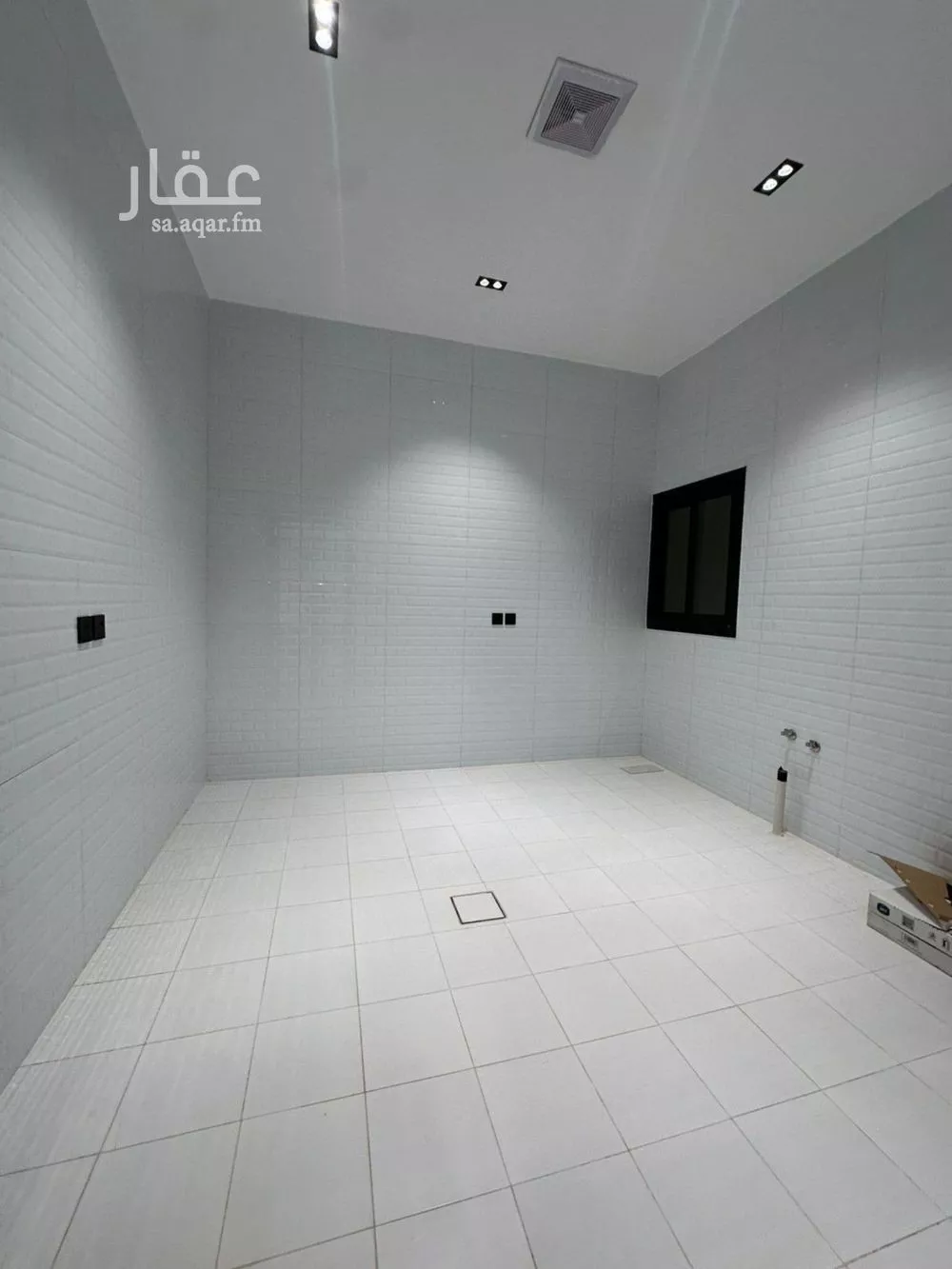 4 bedroom floor in Okaz 9