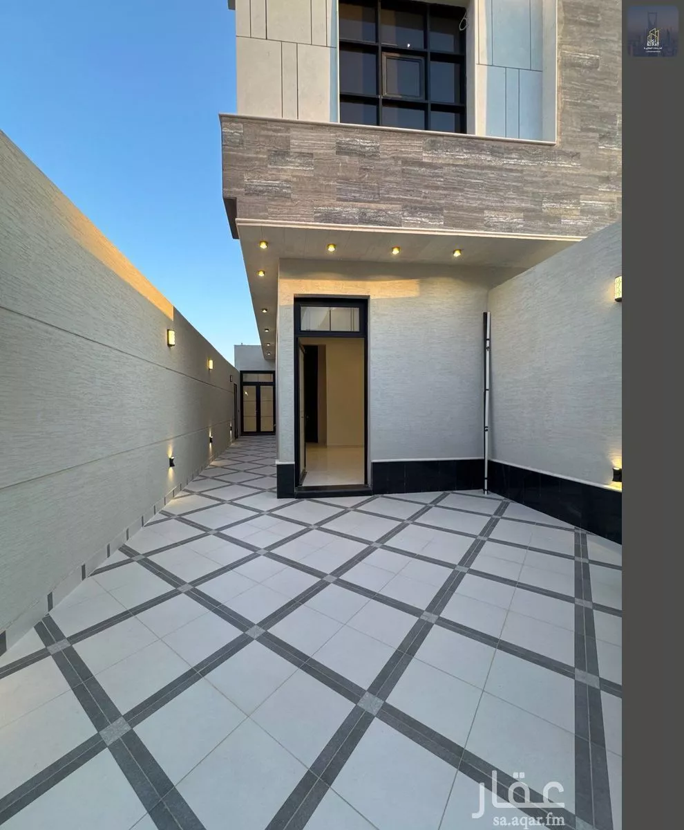 6 bedroom floor in Al Janadriyah 3