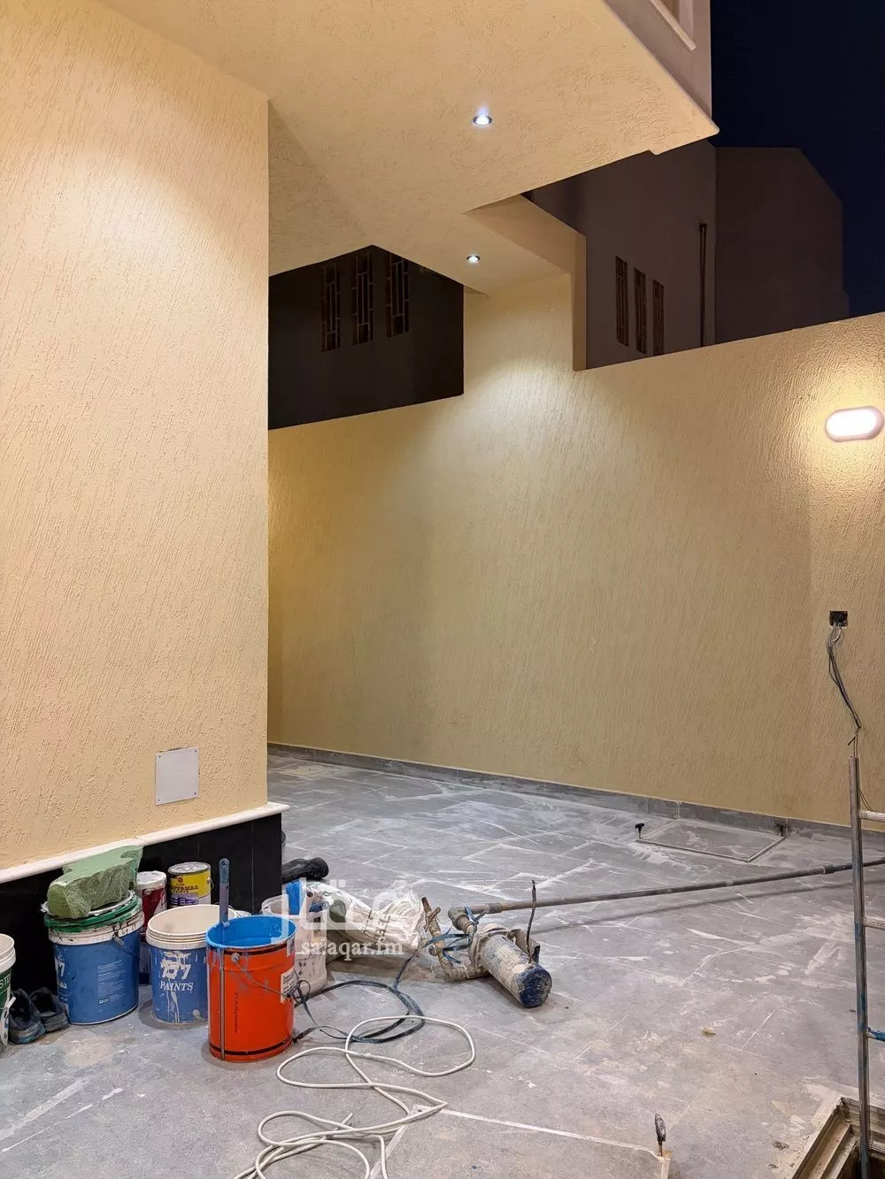 6 bedroom floor in Al Khaleej 2