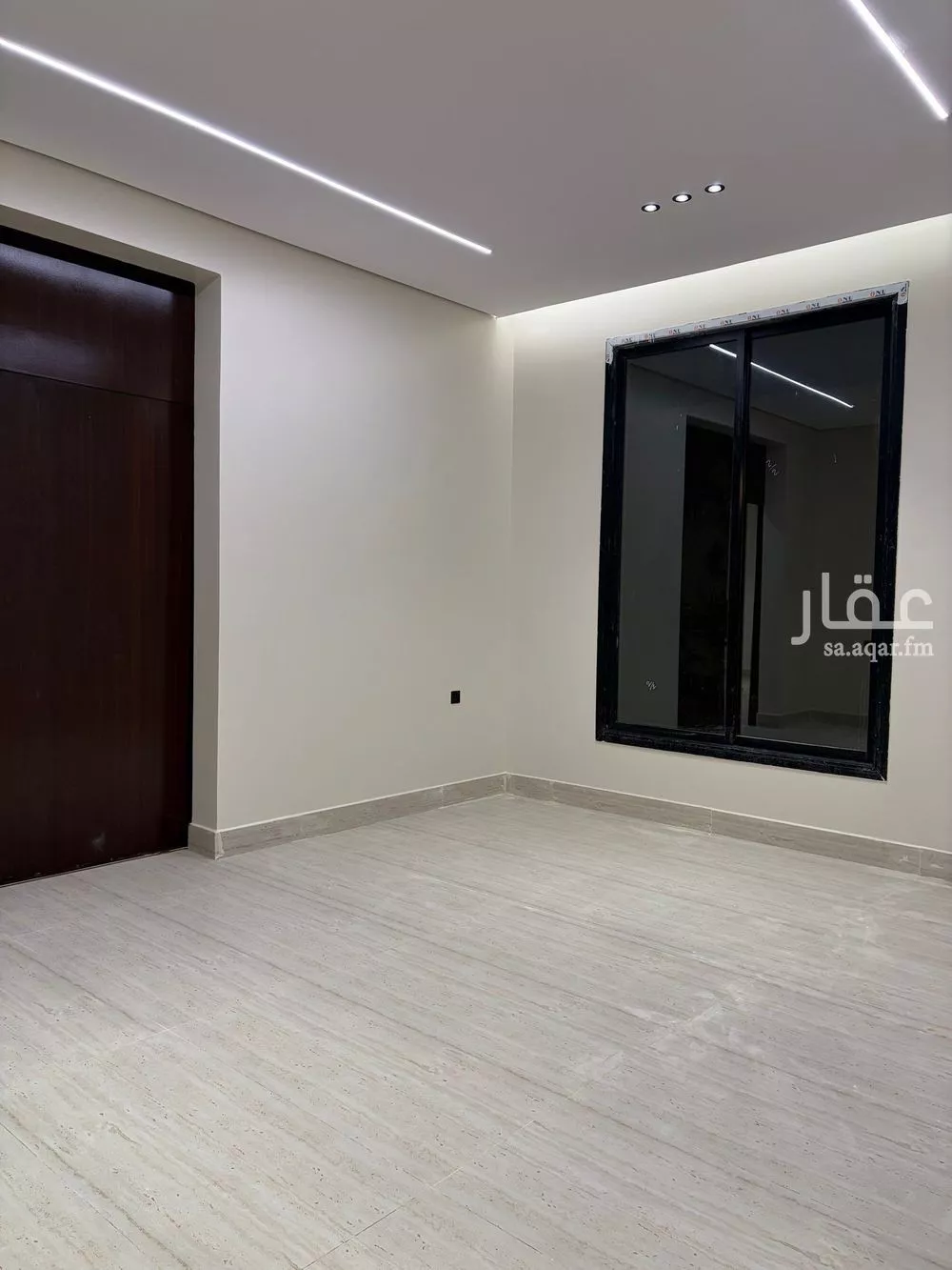 6 bedroom floor in Al Khaleej 9