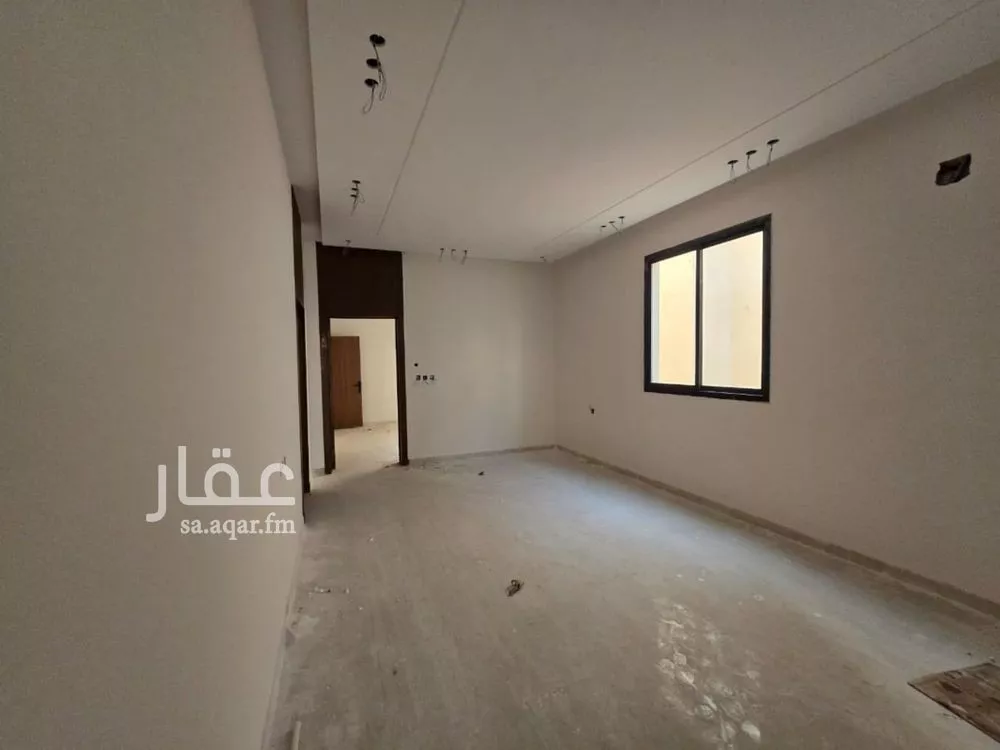 3 bedroom floor in Al Hazm 7