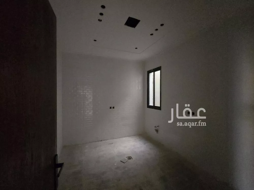 3 bedroom floor in Al Hazm 8