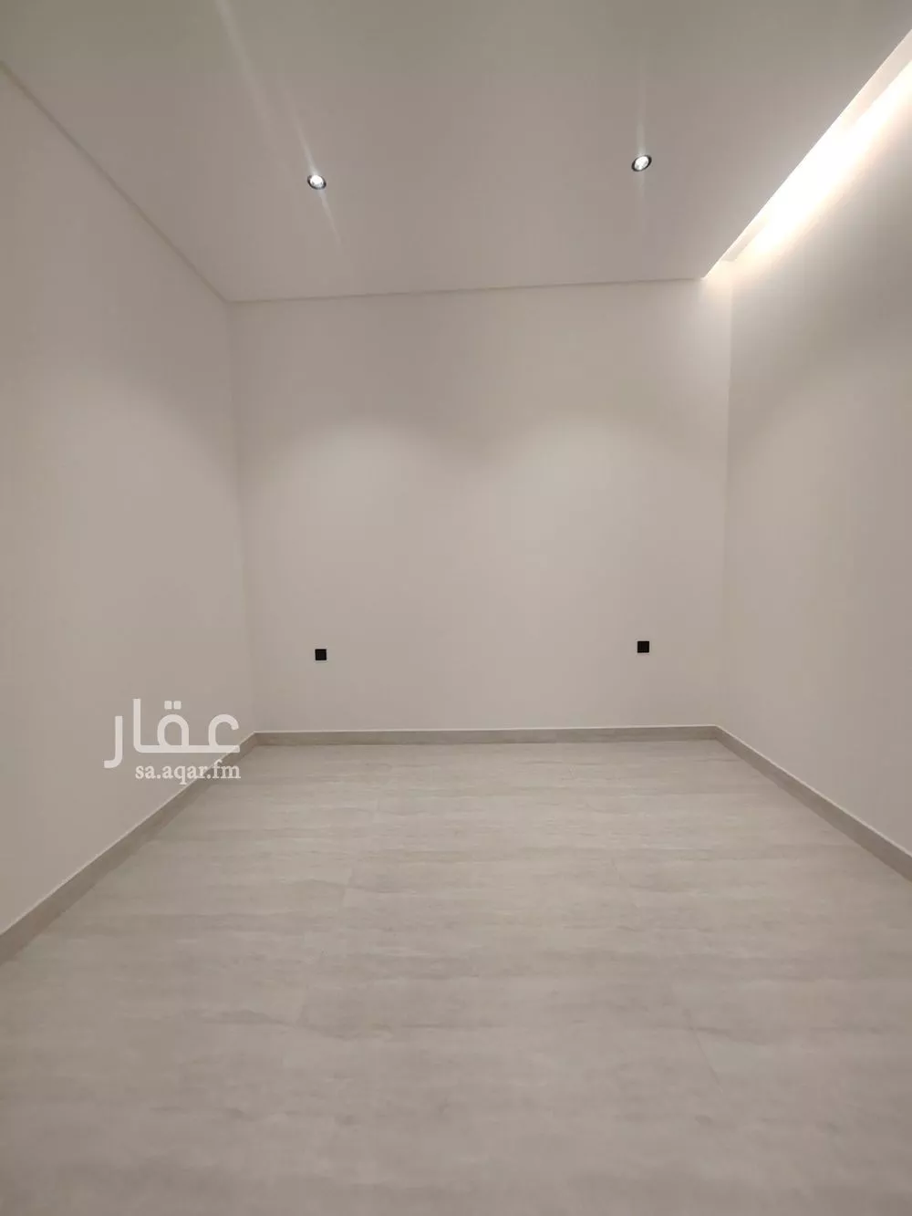3 bedroom floor in Al Zahrah 6