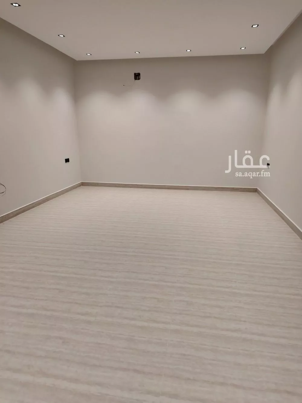 دور 4 غرف في العارض 14