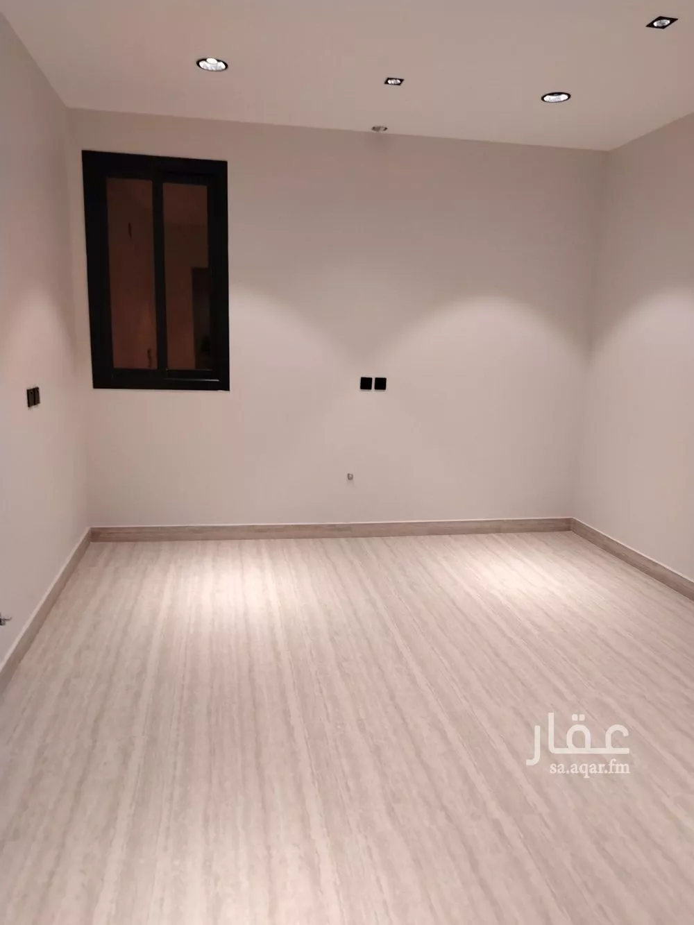 دور 4 غرف في العارض 9